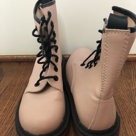 Color Block Combat Boots (Pink) - Picture 5 of 8